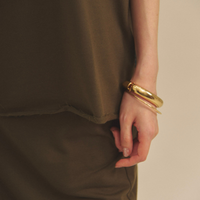 Relaxed Graceful Silhouette Tee / 松葉(khaki)
