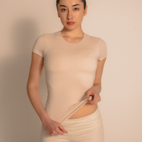 AuraFit Padded Tee / 胡粉(off white)