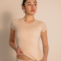 AuraFit Padded Tee / 胡粉(off white)
