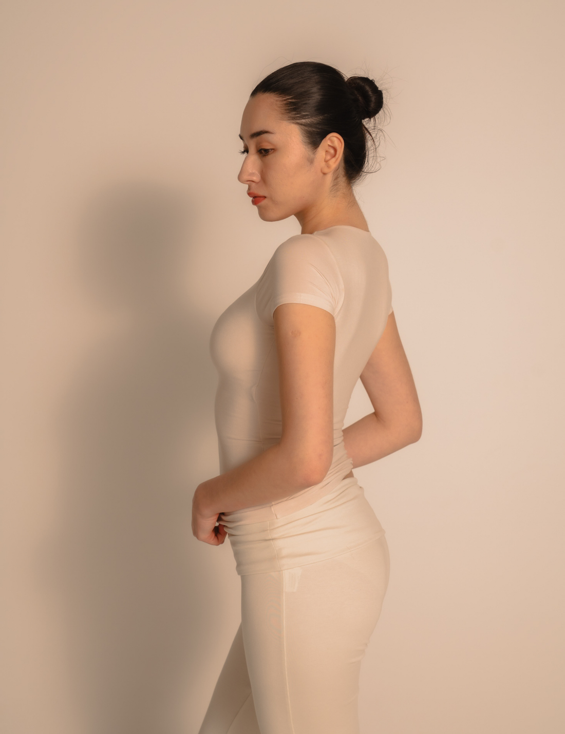AuraFit Padded Tee / 胡粉(off white)