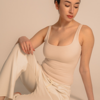 【10月末発送】AuraFit Elegant Padded Tank / 胡粉(off white)