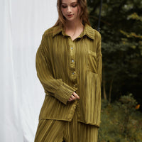 elegant satin pleated shirt