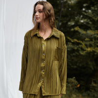 elegant satin pleated shirt