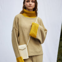 creamy MINI crossbody bag
