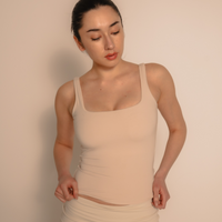 【10月末発送】AuraFit Elegant Padded Tank / 胡粉(off white)