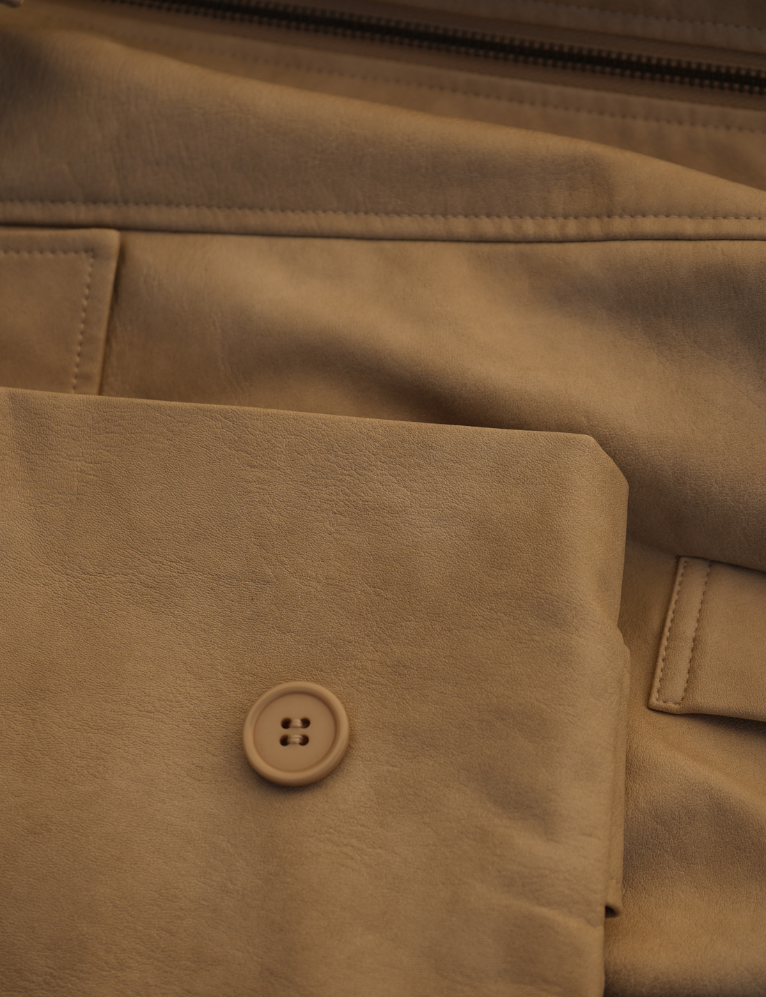 Vegan leather city jacket / 白花(ivory)