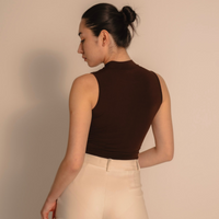 AuraFit NeckHug Padded Tank / 枯茶(brown)