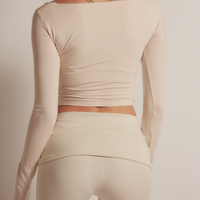 AuraFit Padded Layered Top / 胡粉(off white)