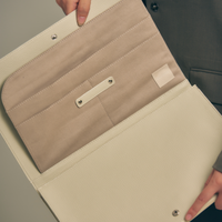 Luxe Essentials Clutch / 亜麻(sand beige)