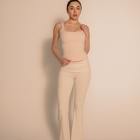 【10月末発送】LuxeFit Flare Leggings / 胡粉(off white)