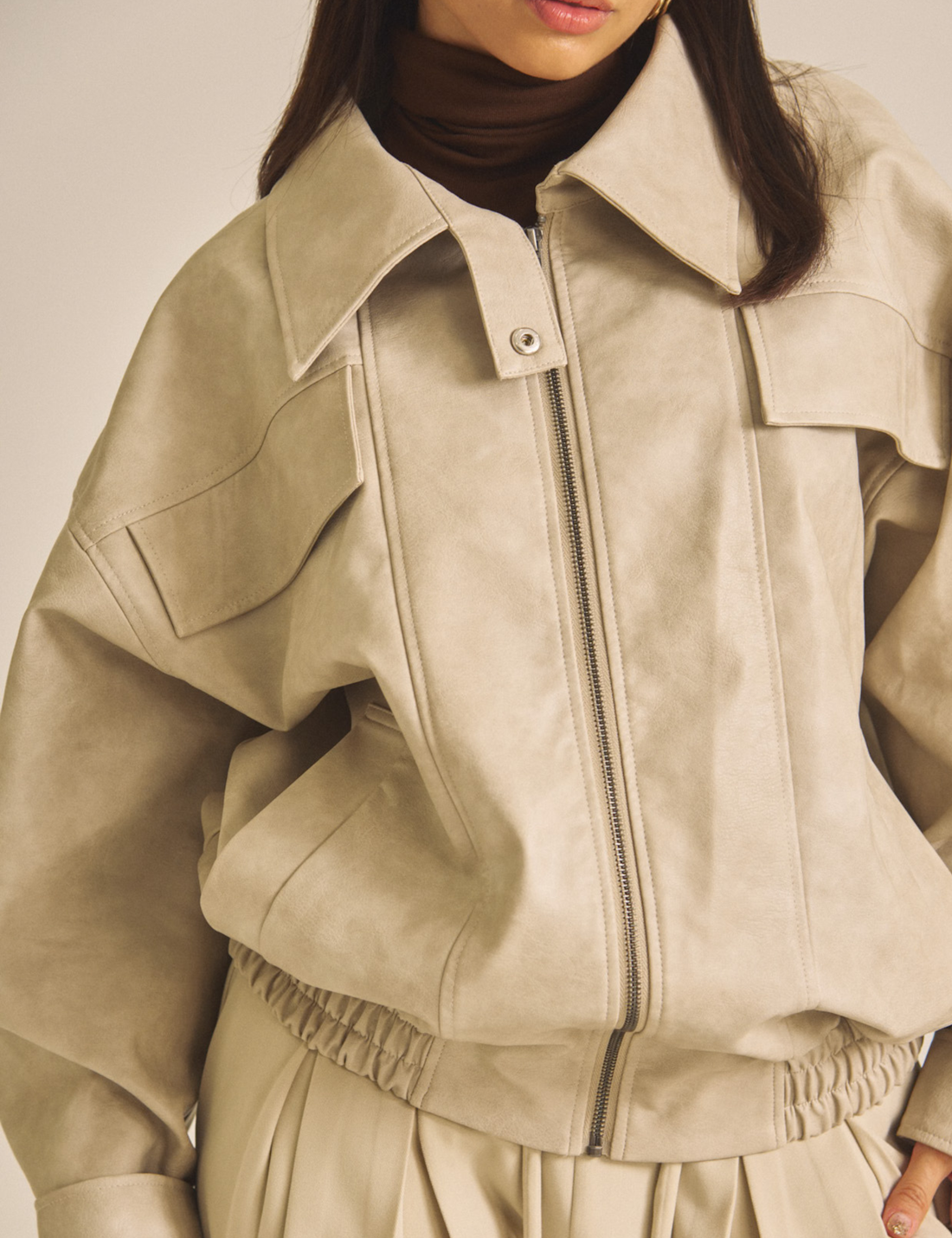 Vegan leather city jacket / 白花(ivory)