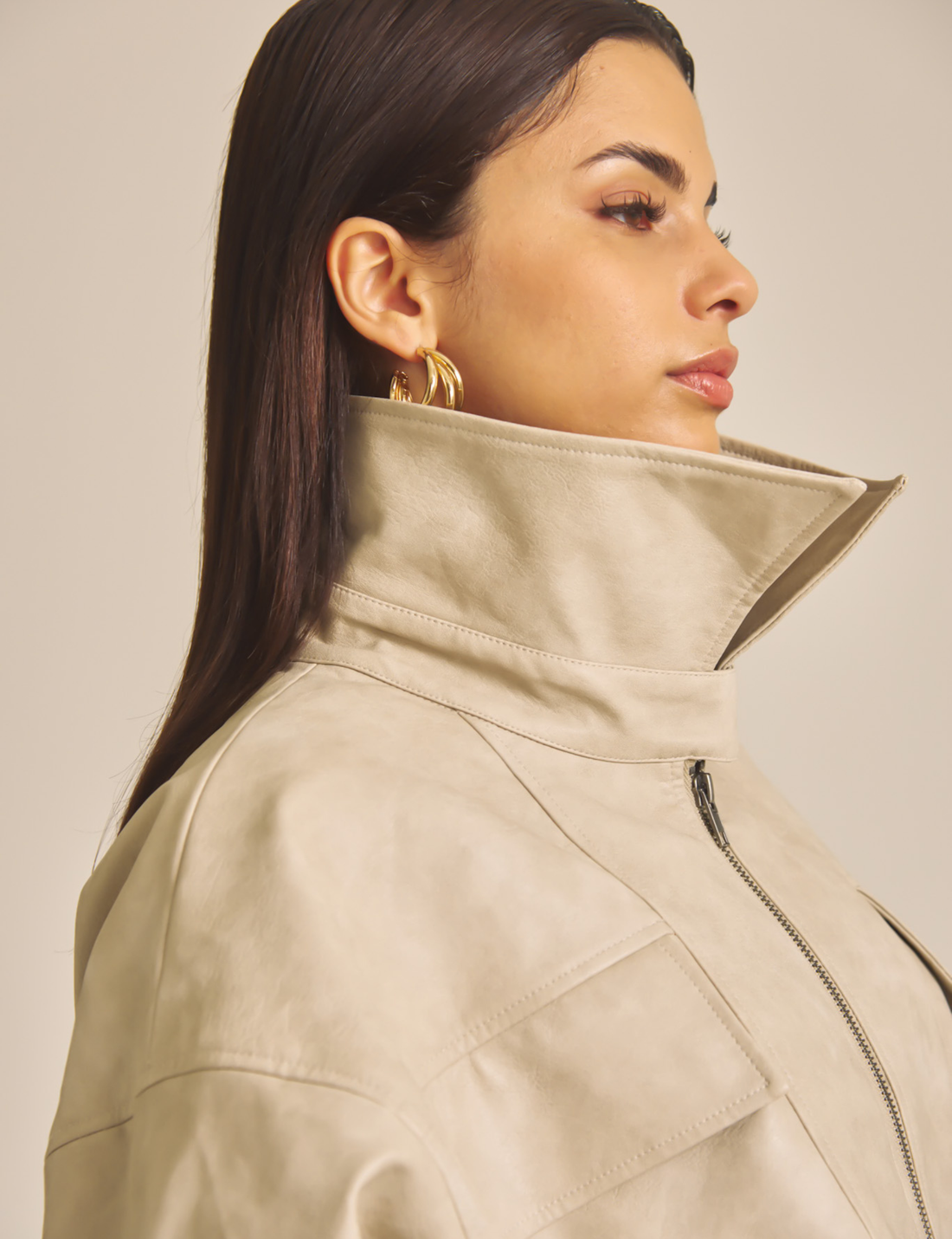 Vegan leather city jacket / 白花(ivory)