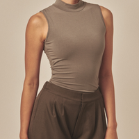 AuraFit NeckHug Padded Tank / 薄墨(gray)