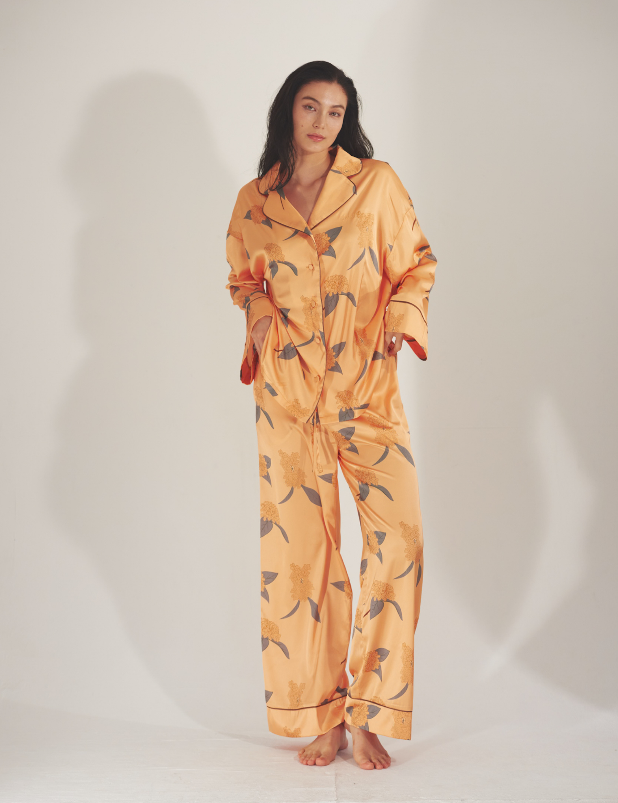 Chic Comfort Satin Pajama Pants / 琥珀(orange) – AMATERASJAPAN