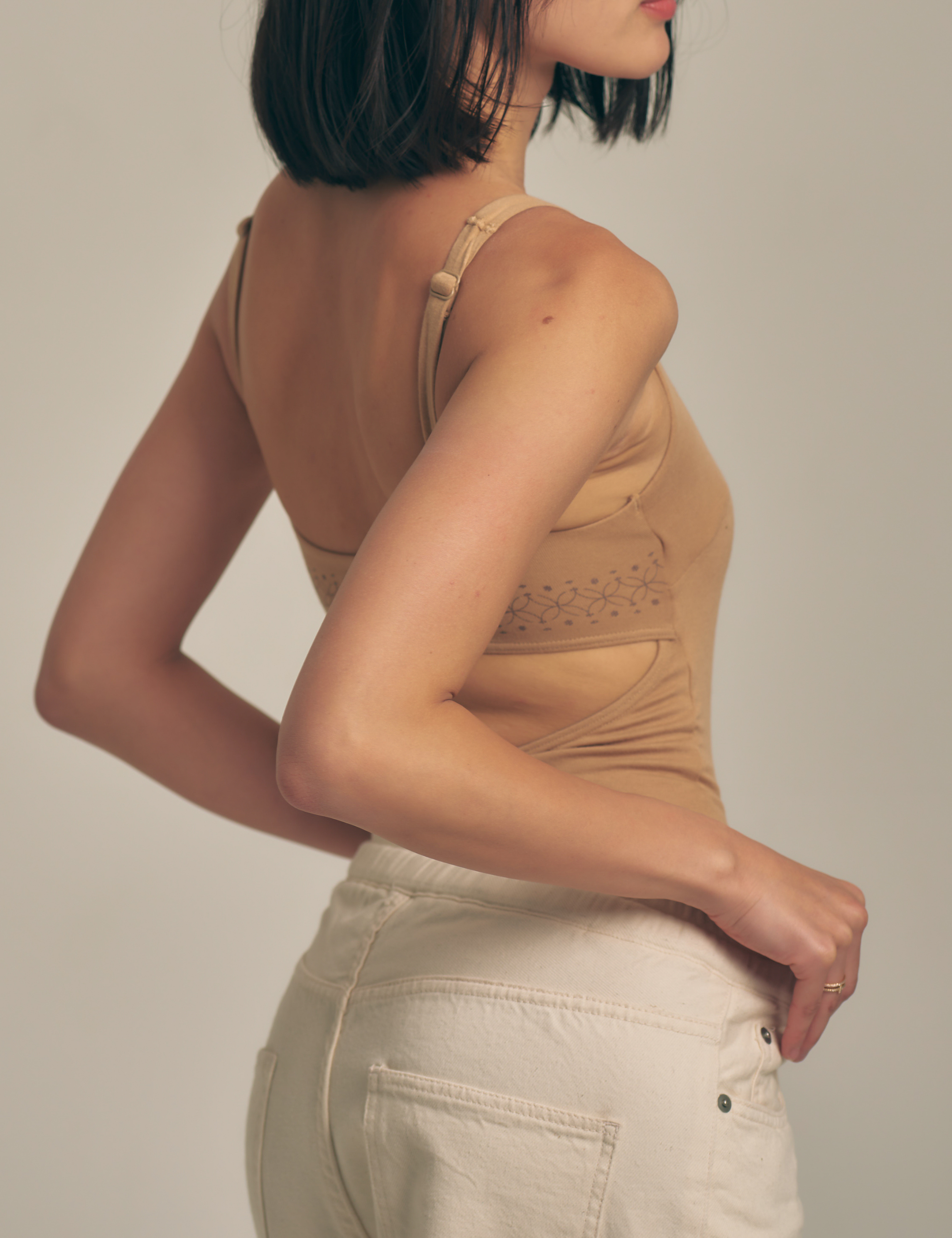 Dreamy Bodysuit / 亜麻(beige) – AMATERASJAPAN