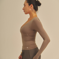 Aurafit V-Line Padded Longsleeve / 紫鼠(charcoal)