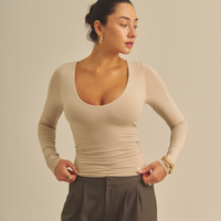 Aurafit V-Line Padded Longsleeve / 亜麻色(greige)