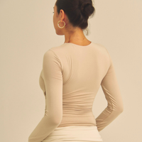 【COMING SOON】Aurafit Padded Long Sleeve Top / 亜麻色(greige)