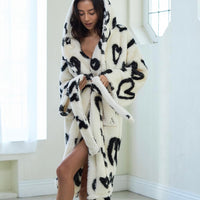 lightweight luxe fur robe / 白(white/heart print)