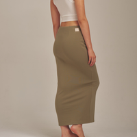 Curve Me Maxi Skirt / Matsuba (khaki)