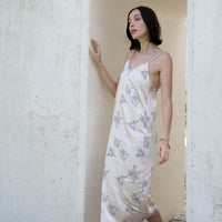 rich satin dress / 白花 (ivory)