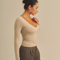 Aurafit V-Line Padded Longsleeve / 亜麻色(greige)