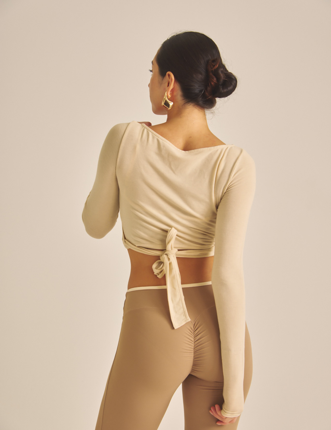 Amber Soft Wrap Cardigan / 白茶(beige)