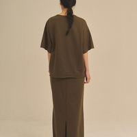 Relaxed Graceful Silhouette Tee / 松葉(khaki)