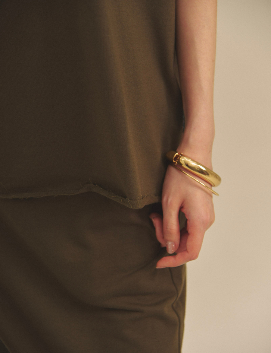 Relaxed Graceful Silhouette Tee / 松葉(khaki)
