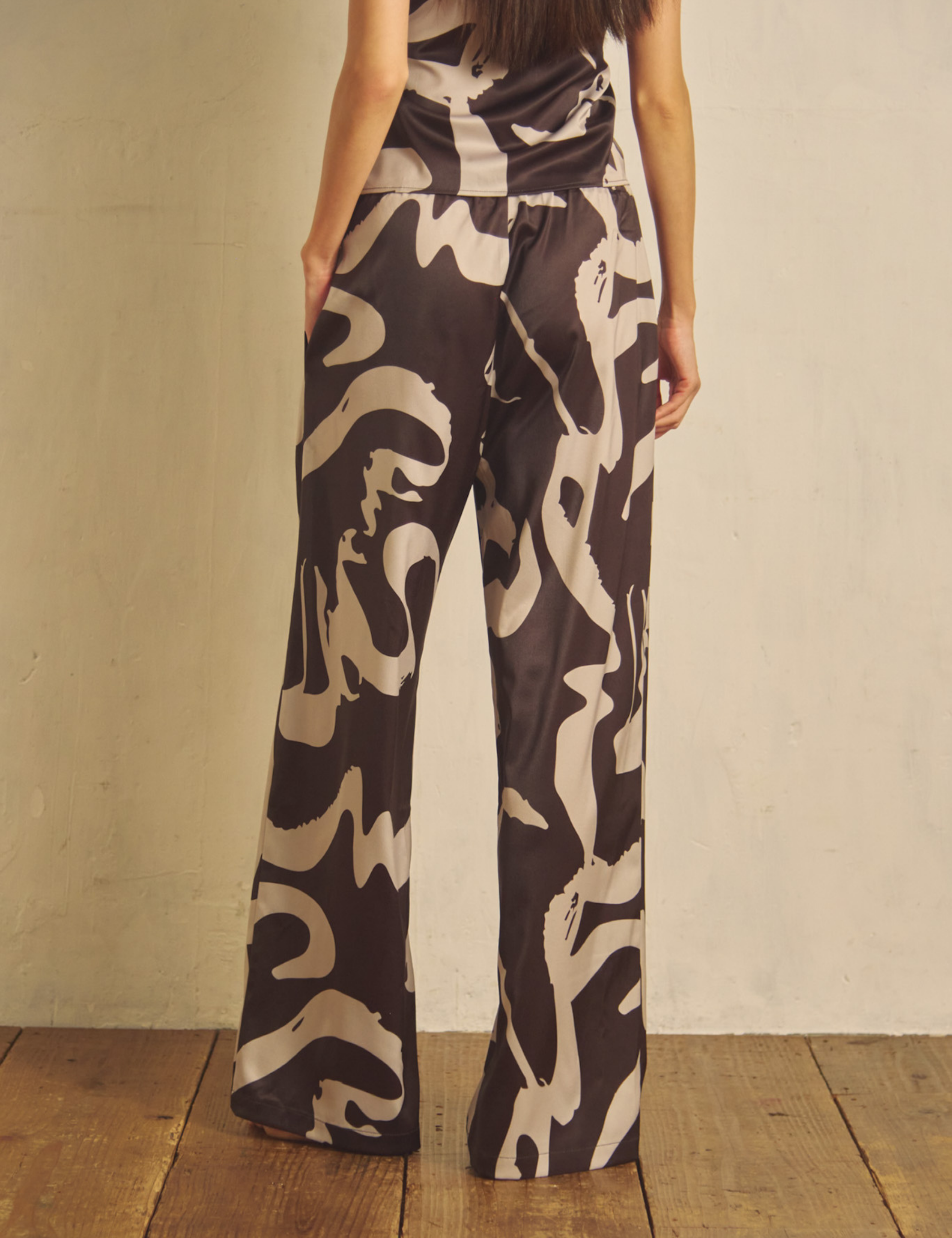 Fude Silky Satin Pants / Karecha (Brown)