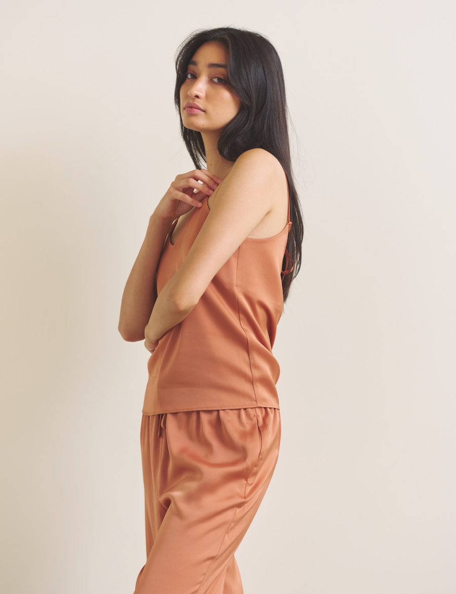 Soft Terra Satin Camisole / 琥珀(orange)