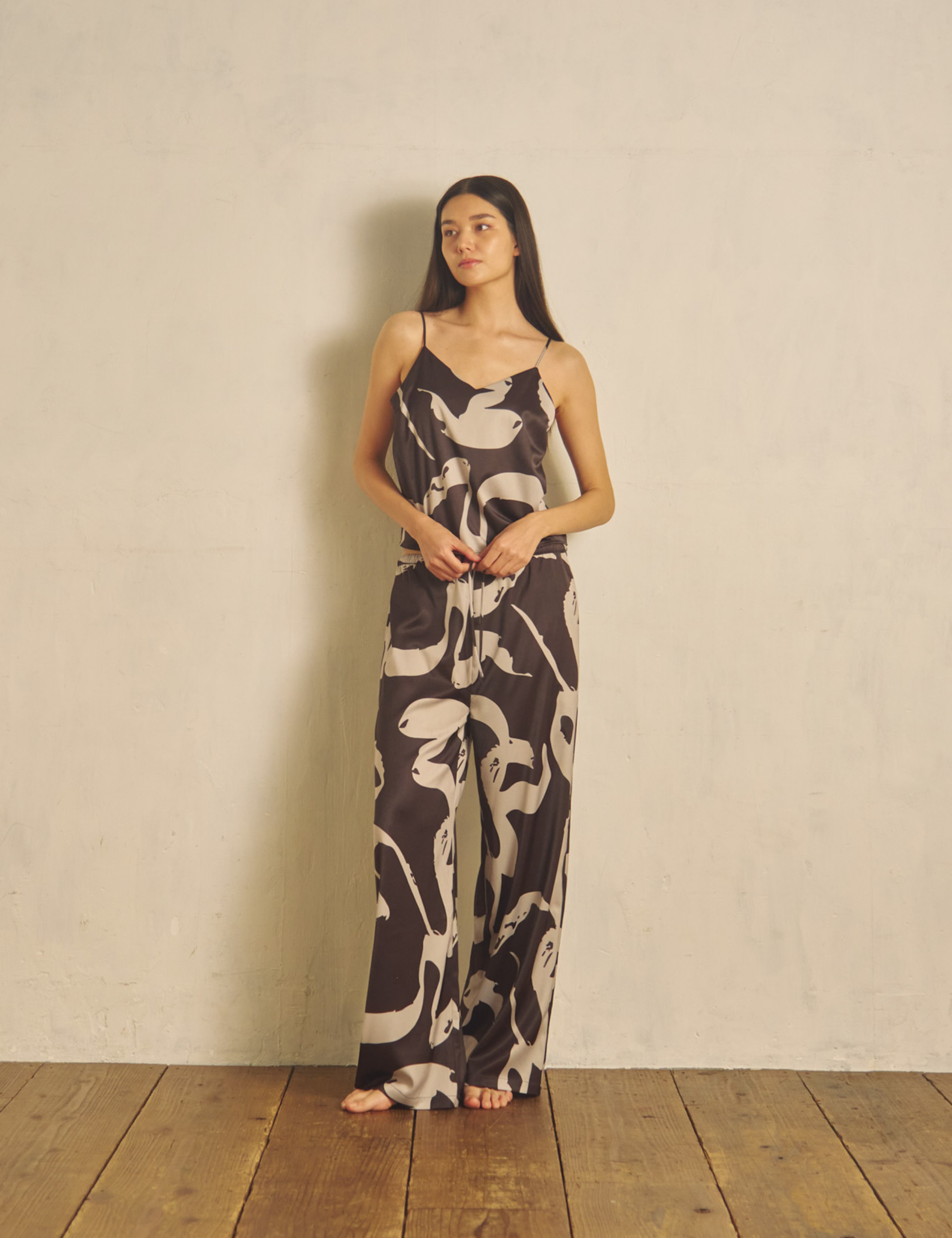Fude Silky Satin Pants / Karecha (Brown)