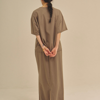 Relaxed Graceful Silhouette Tee / 紫鼠(charcoal)