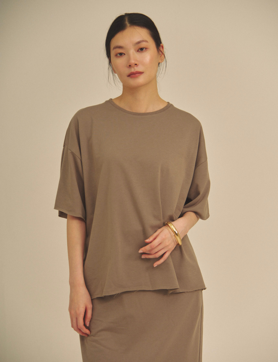 Relaxed Graceful Silhouette Tee / 紫鼠(charcoal)