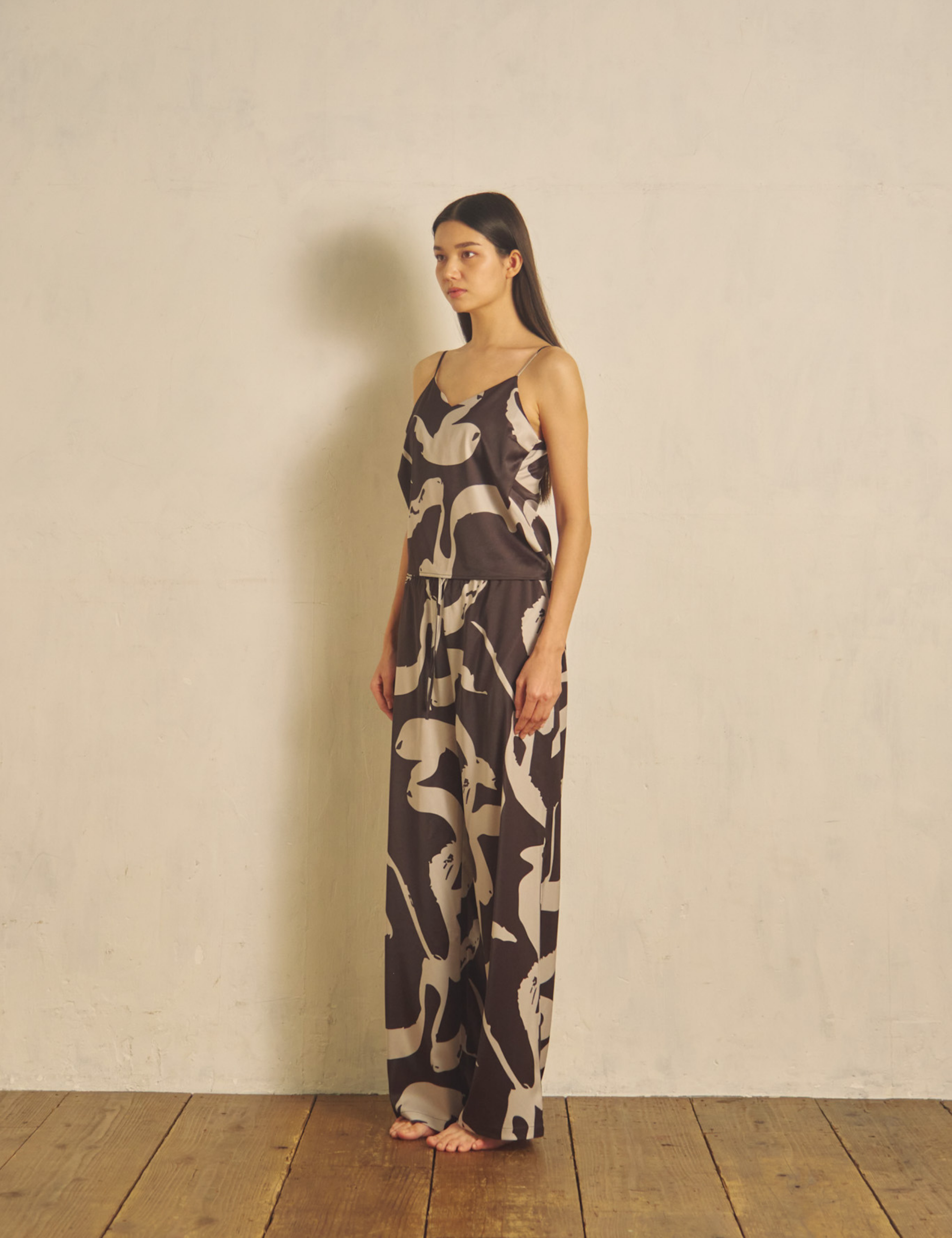 Fude Silky Satin Camisole / Karecha (brown)