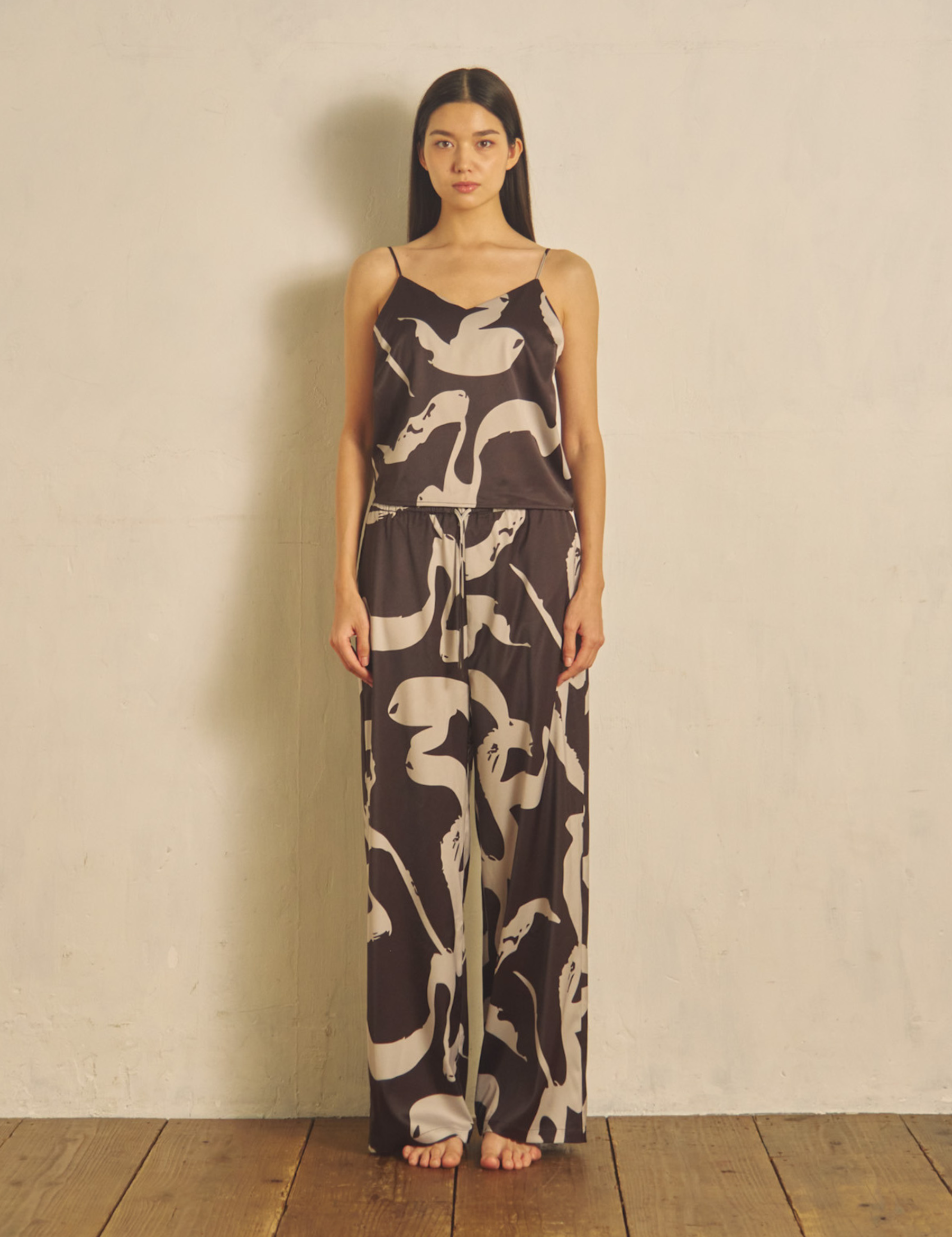Fude Silky Satin Pants / Karecha (Brown)