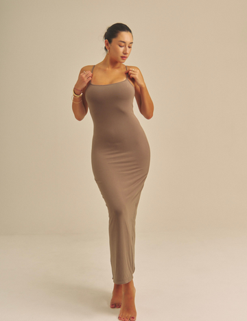 【9/27より発送】Aura Fit Padded Maxi Camisole Dress / 紫鼠(charcoal)