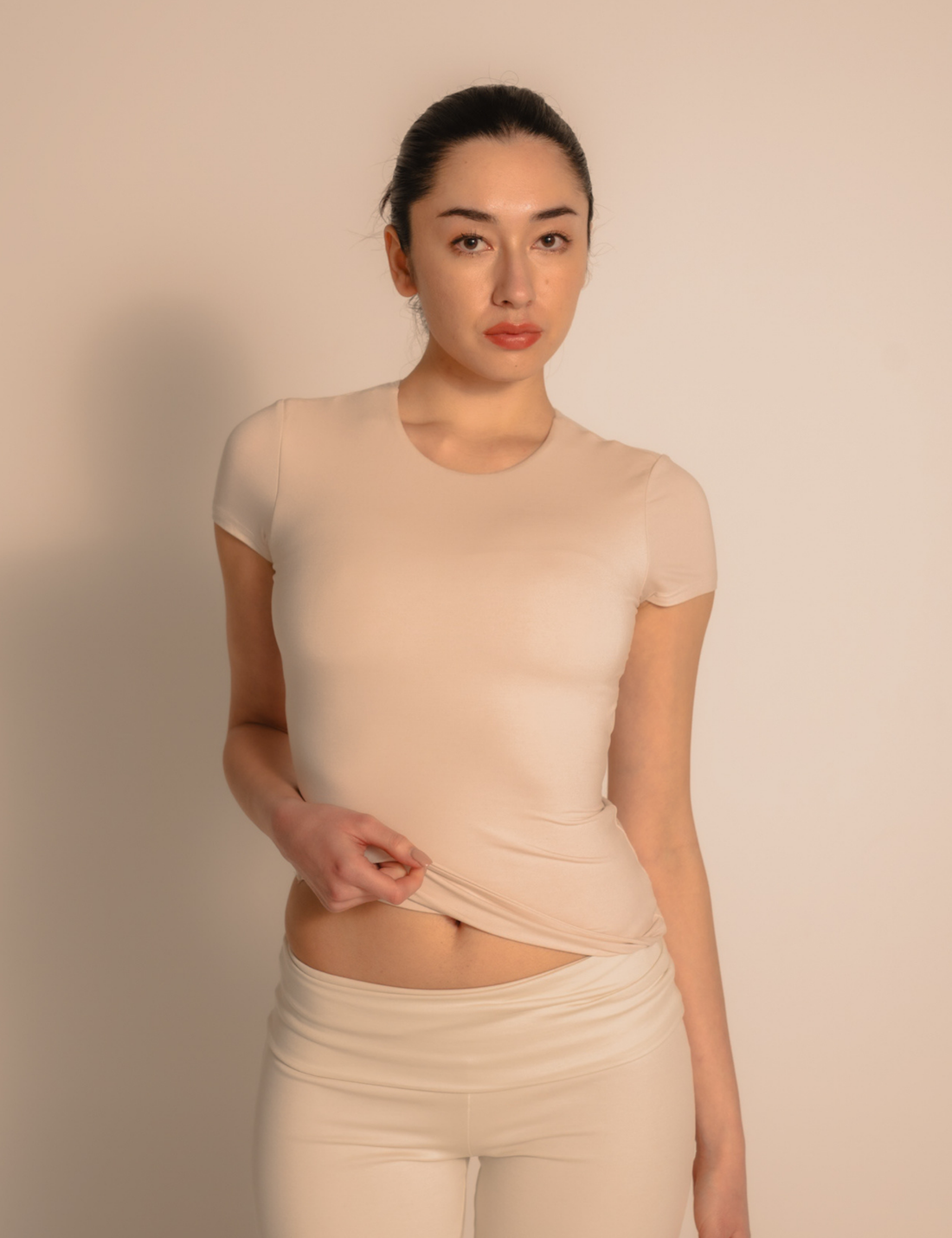 AuraFit Padded Tee / 胡粉(off white)