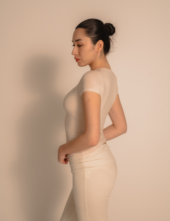 AuraFit Padded Tee / 胡粉(off white)