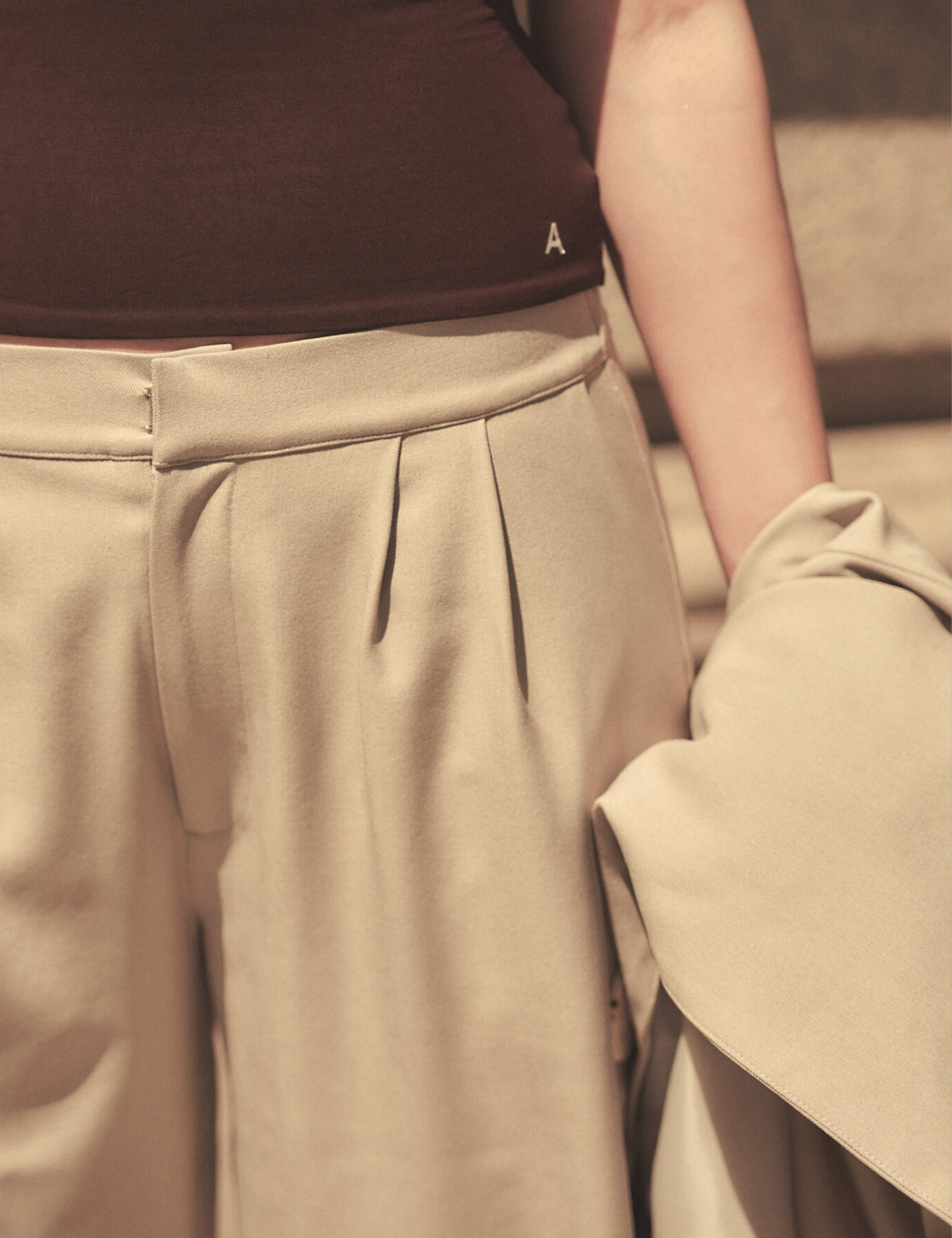 Urban Elegance Style Up Pants / 亜麻(sand beige)