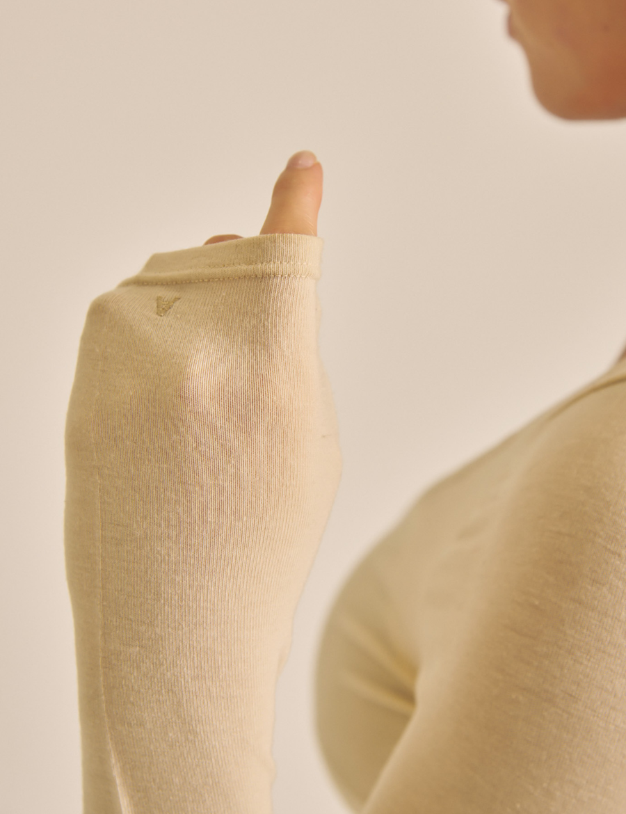 Amber Soft Wrap Cardigan / 白茶(beige)