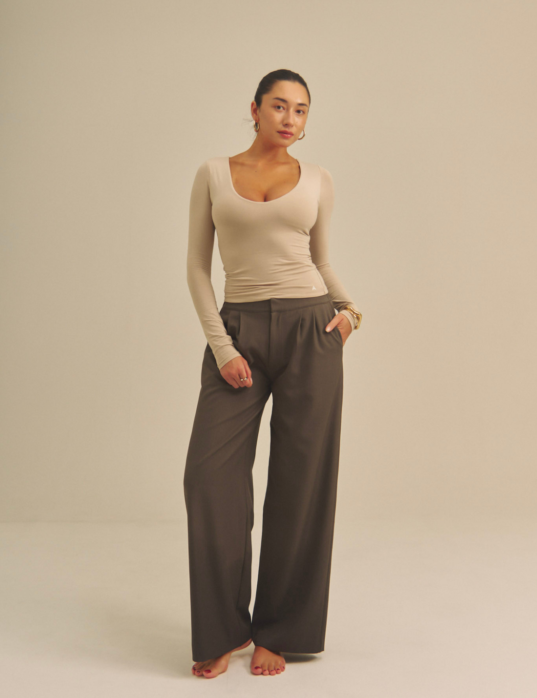 Aurafit V-Line Padded Longsleeve / 亜麻色(greige)