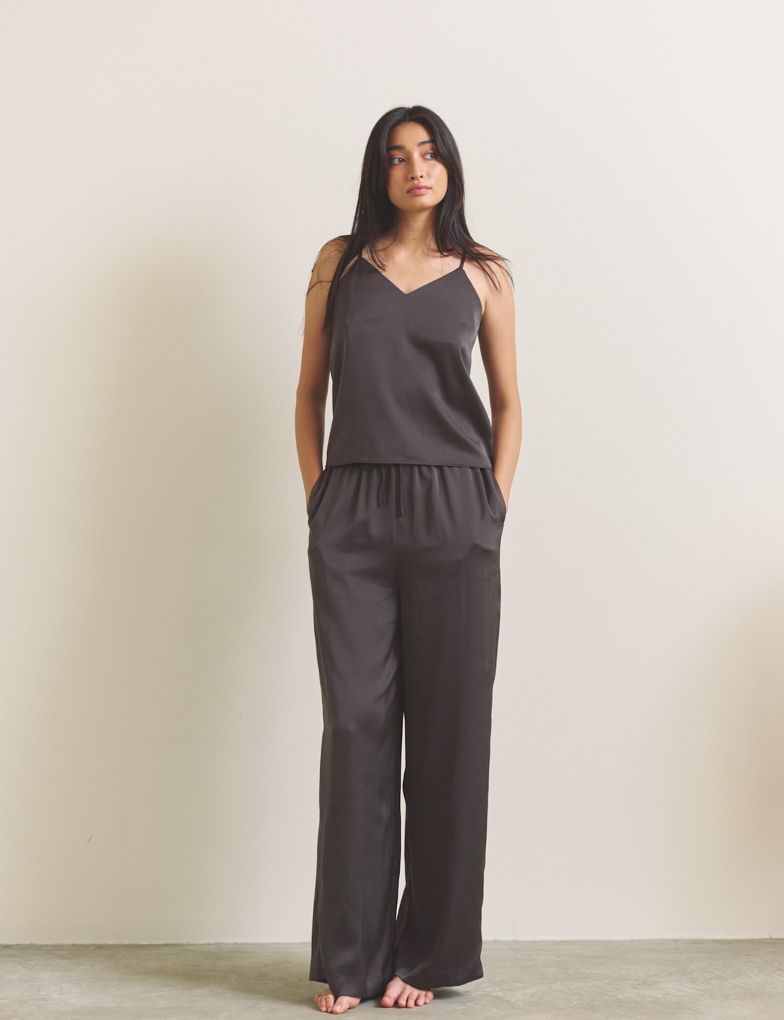 Soft Terra Satin Pants / 枯茶(brown)