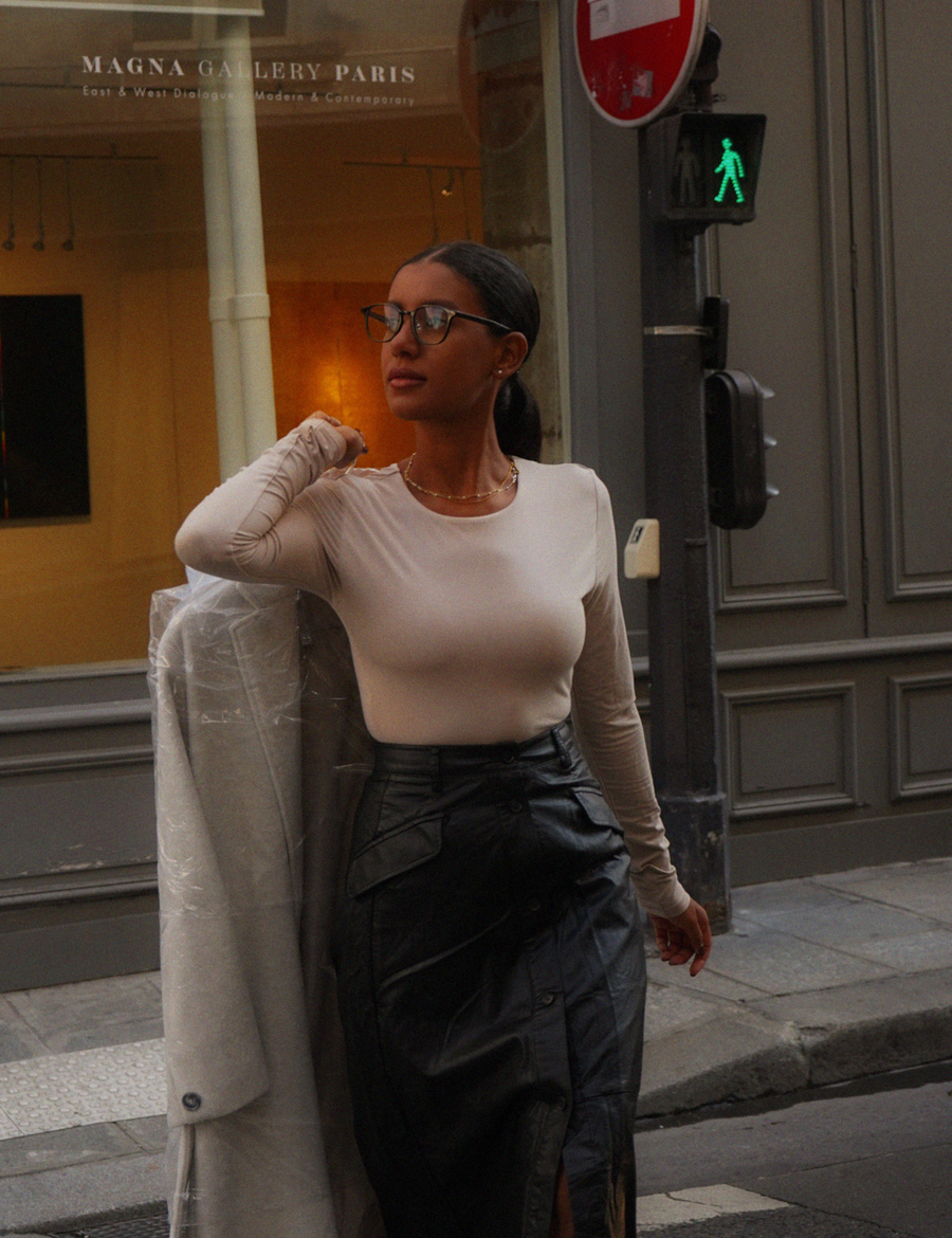 【COMING SOON】Aurafit Padded Long Sleeve Top / 亜麻色(greige)