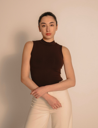 AuraFit NeckHug Padded Tank / 枯茶(brown)