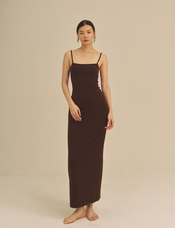Aura Fit Padded Maxi Camisole Dress / 焦茶(dark brown)