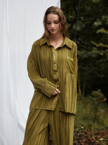 【予約商品】 elegant satin pleated shirt