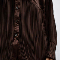 elegant satin pleated shirt / 枯茶(brown)