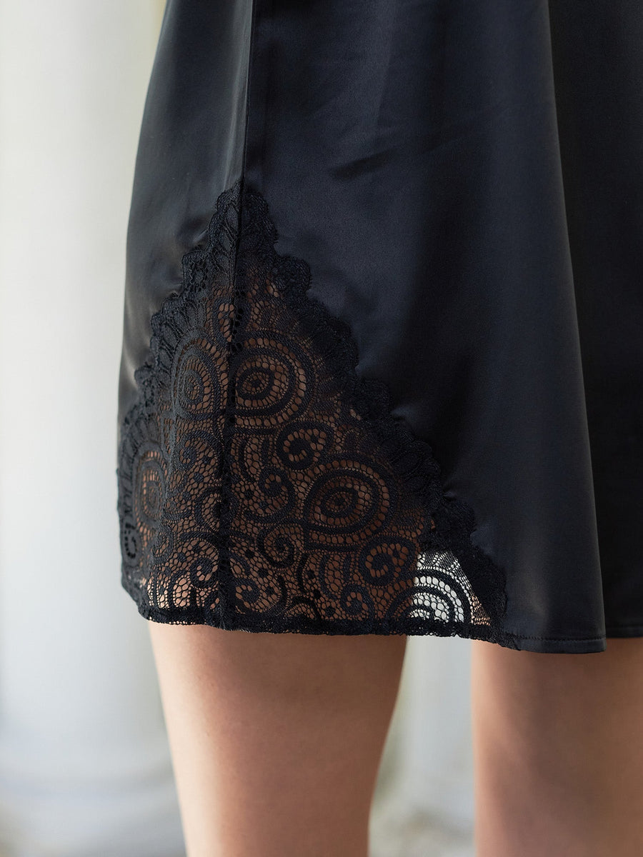 lace satin slip camisole / 墨(black)