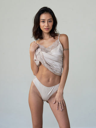 back lace thong panty